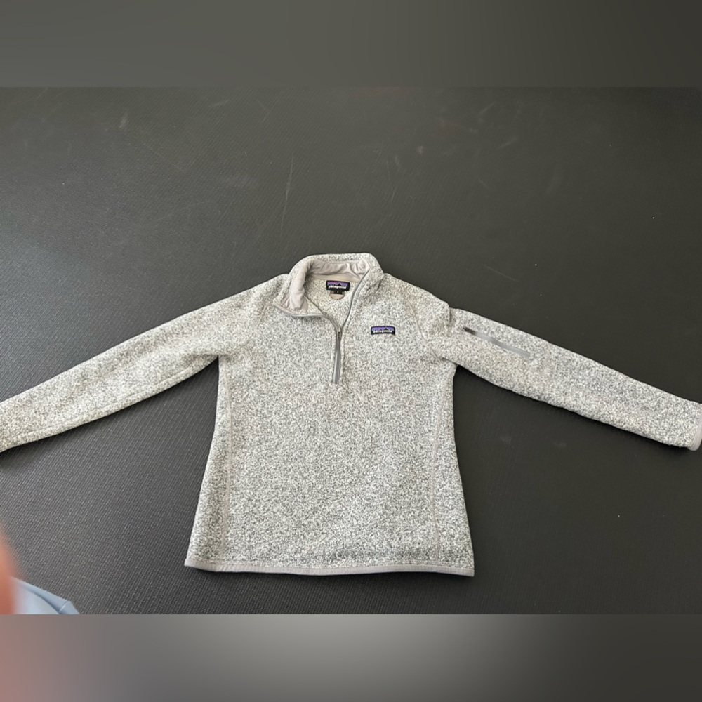 patagonia half zip - womens